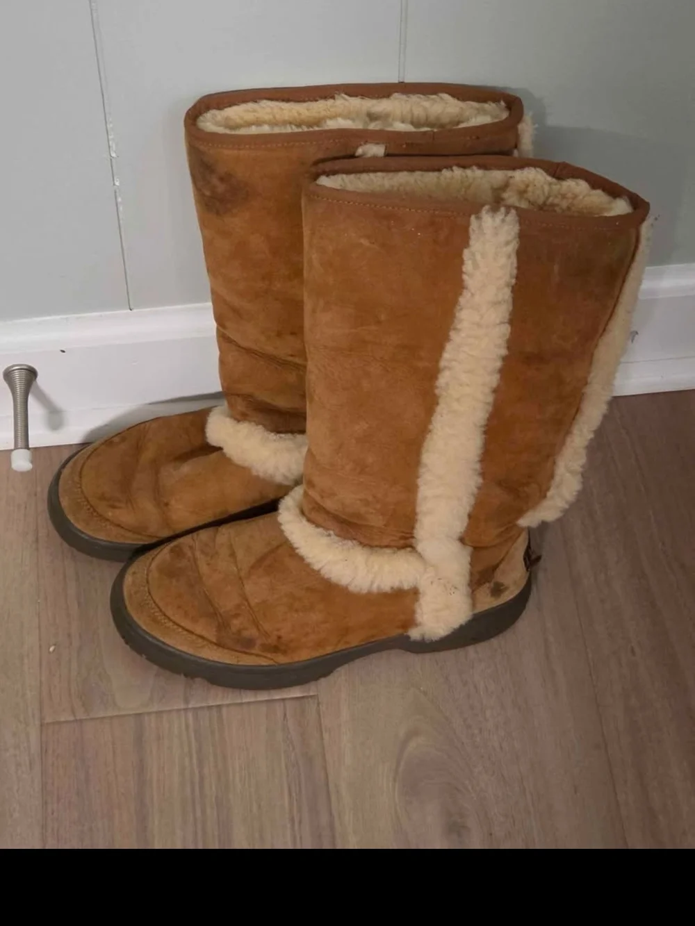 UGG Chestnut Suede Shearling Lined Winter Boots